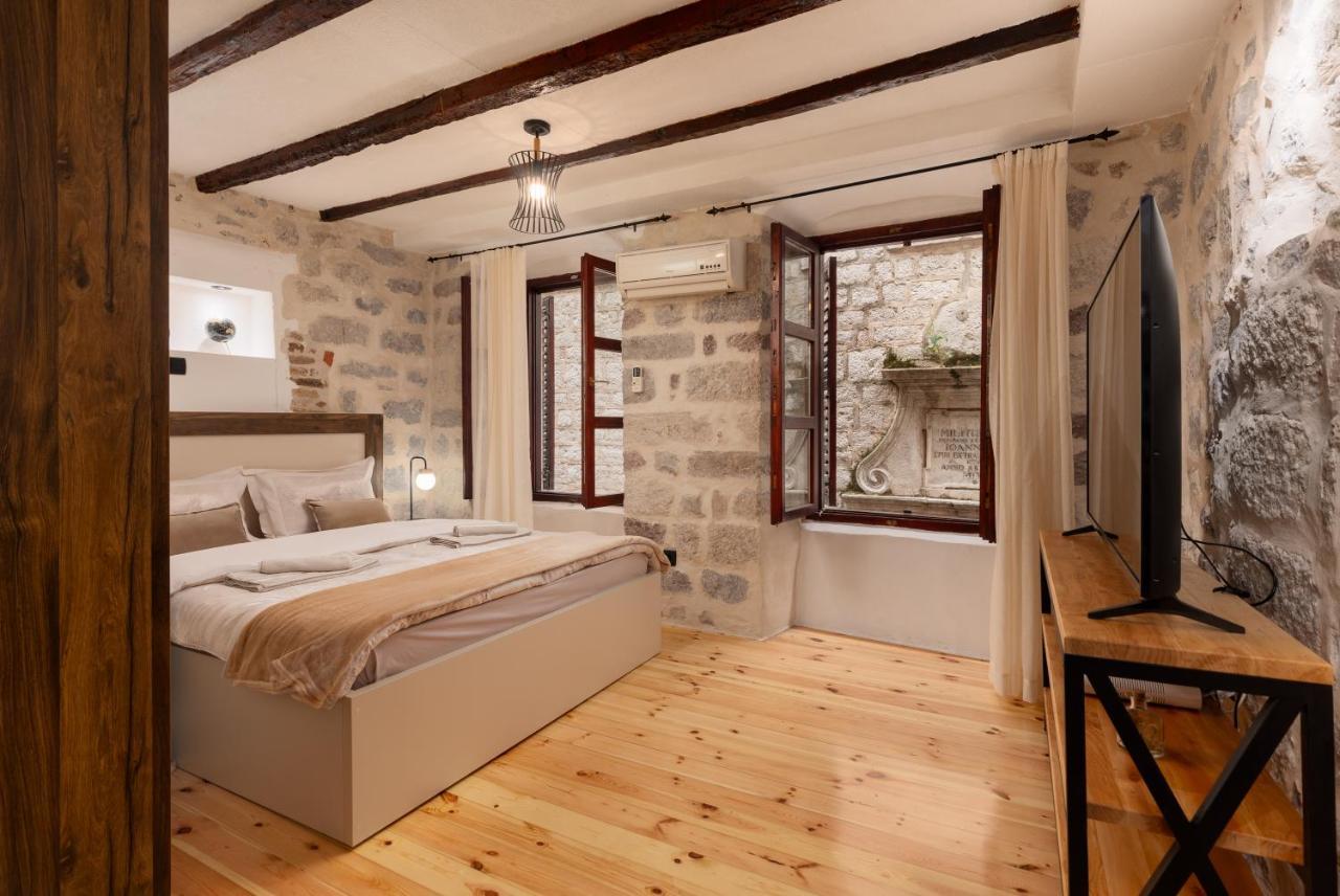Quince&Sparkle Apartments Old Town Kotor Exteriör bild