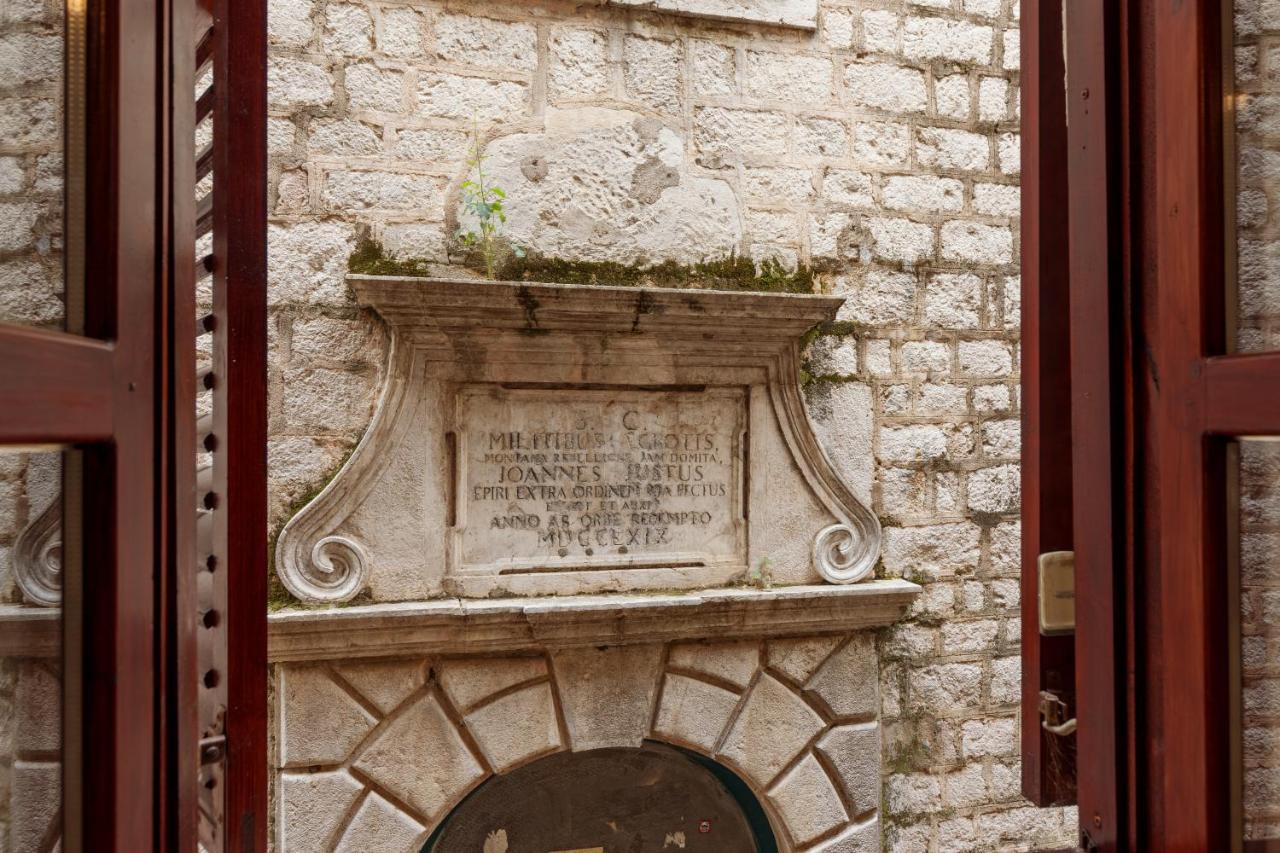 Quince&Sparkle Apartments Old Town Kotor Exteriör bild